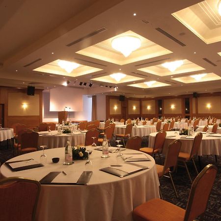 래디슨 블루 리조트 앤 탈라소 함마메트 외부 사진 The ballroom at the hotel