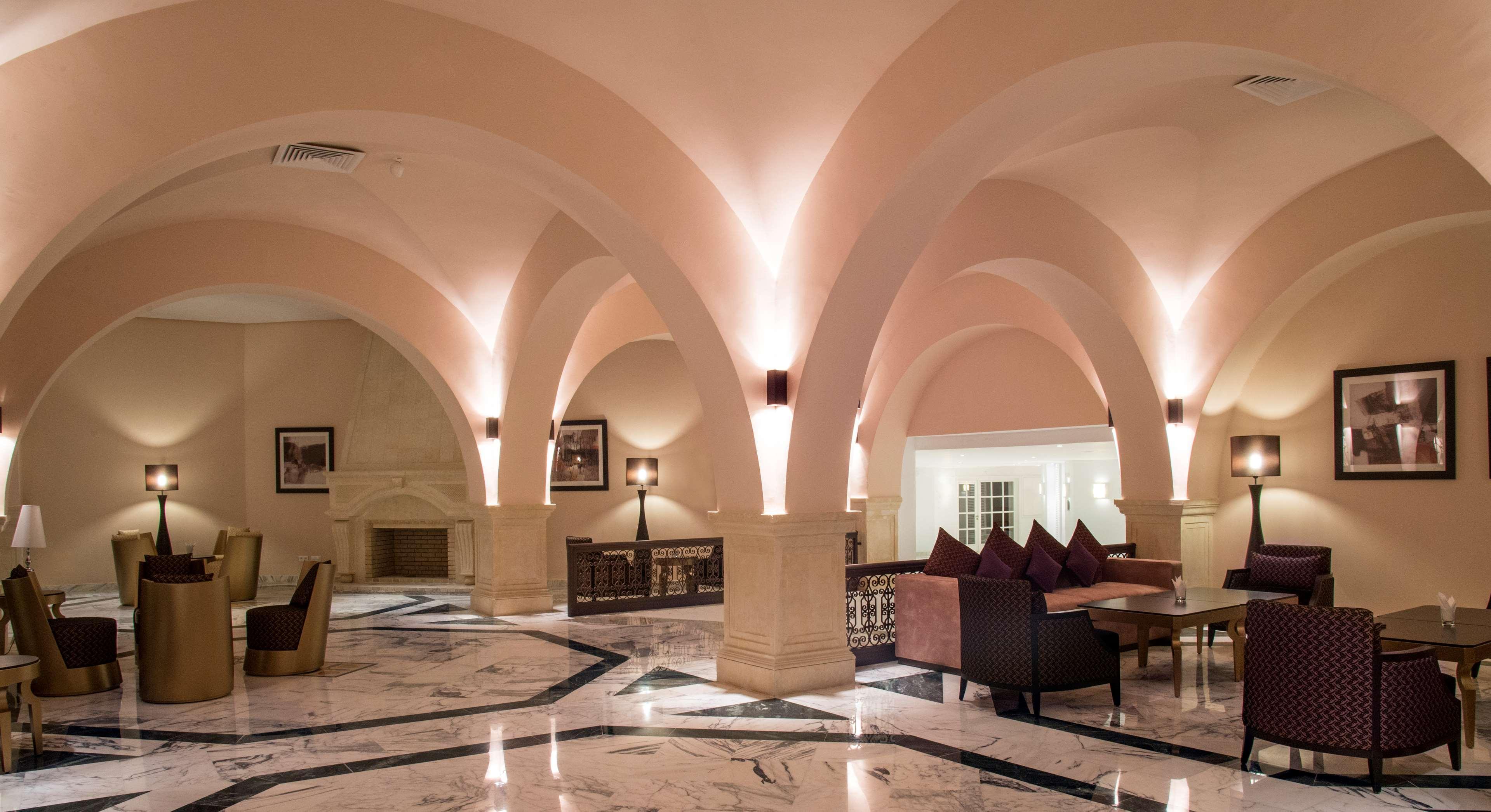 래디슨 블루 리조트 앤 탈라소 함마메트 외부 사진 The lobby of the hotel