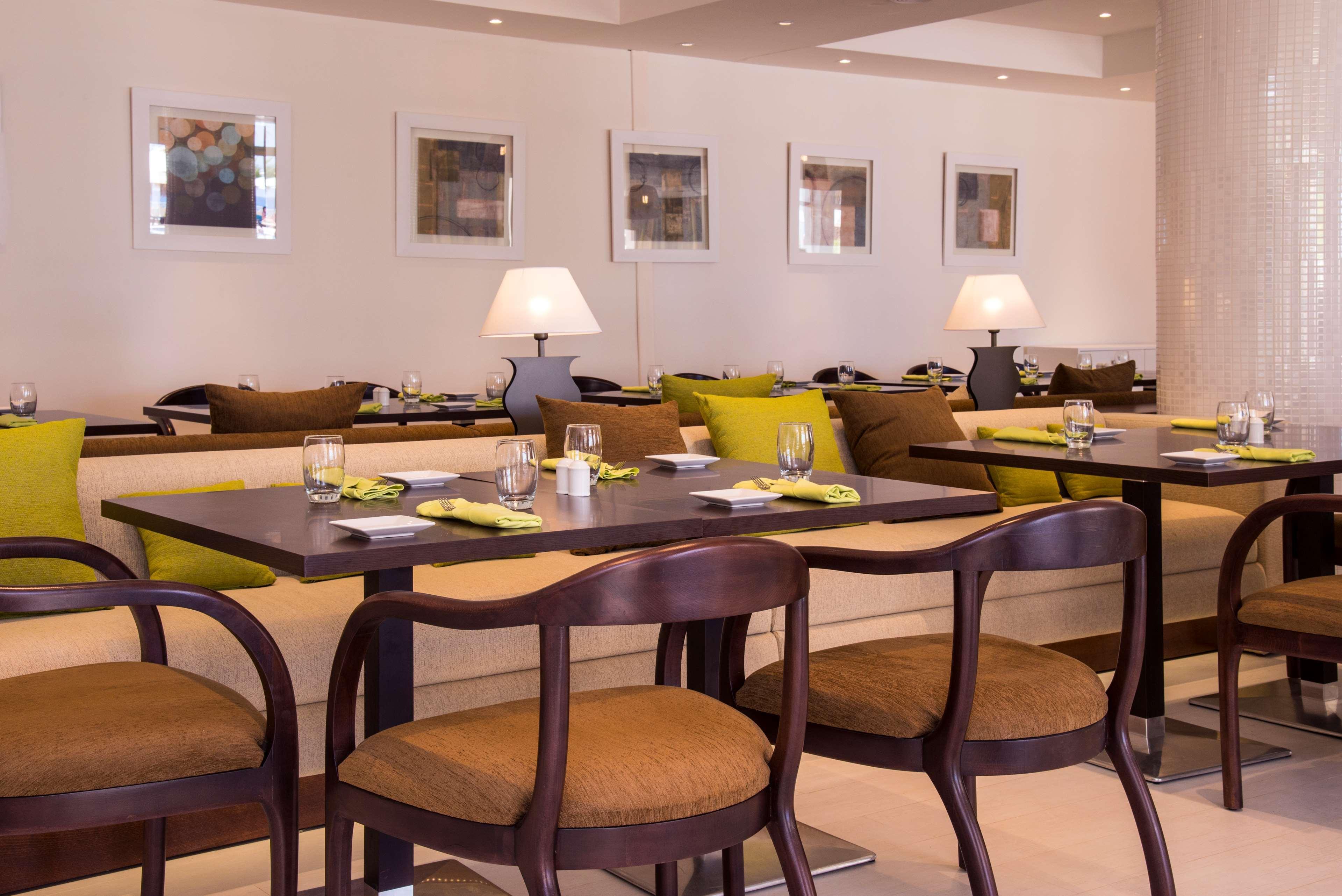 래디슨 블루 리조트 앤 탈라소 함마메트 외부 사진 The restaurant