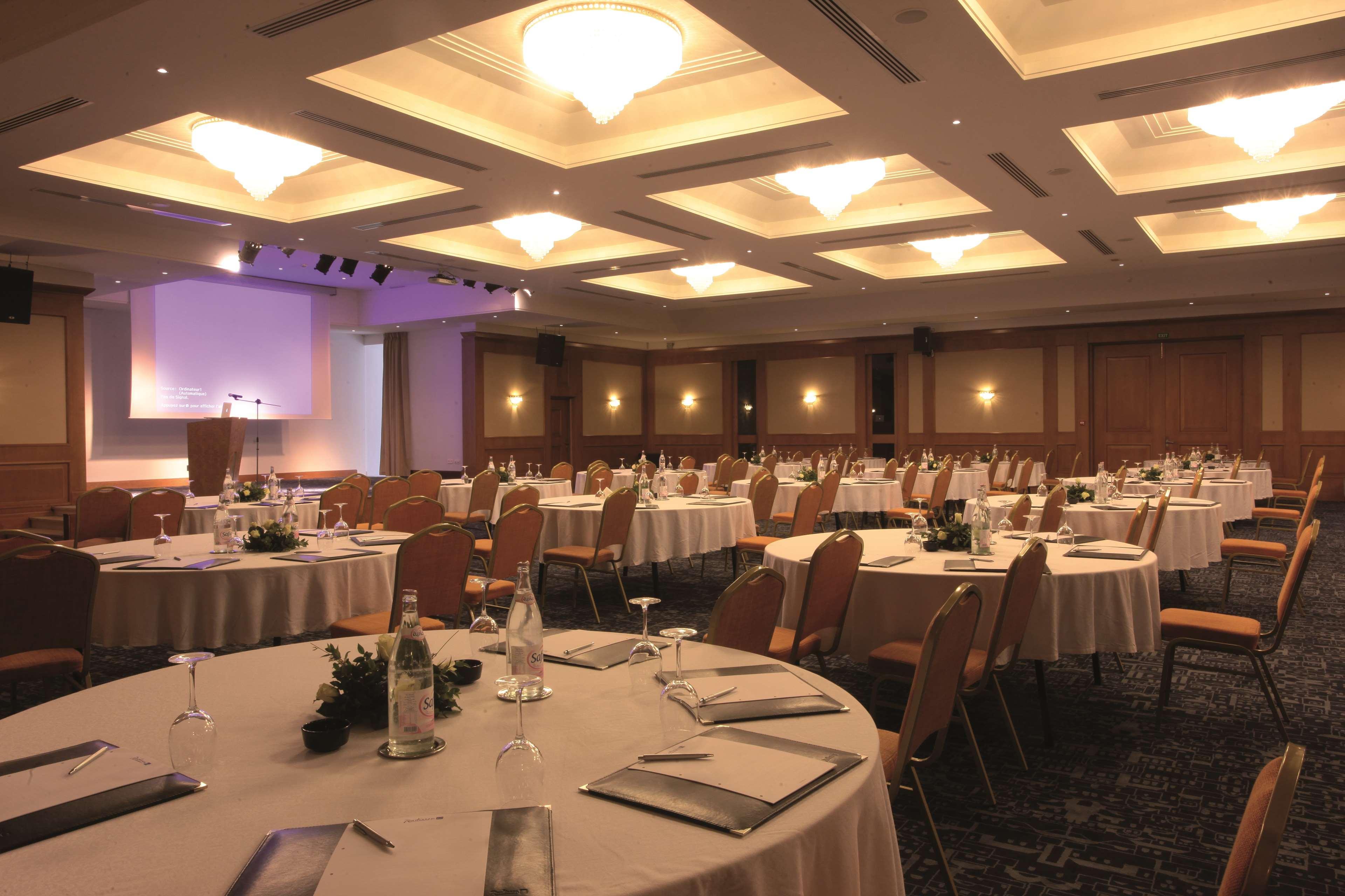 래디슨 블루 리조트 앤 탈라소 함마메트 외부 사진 The ballroom at the InterContinental