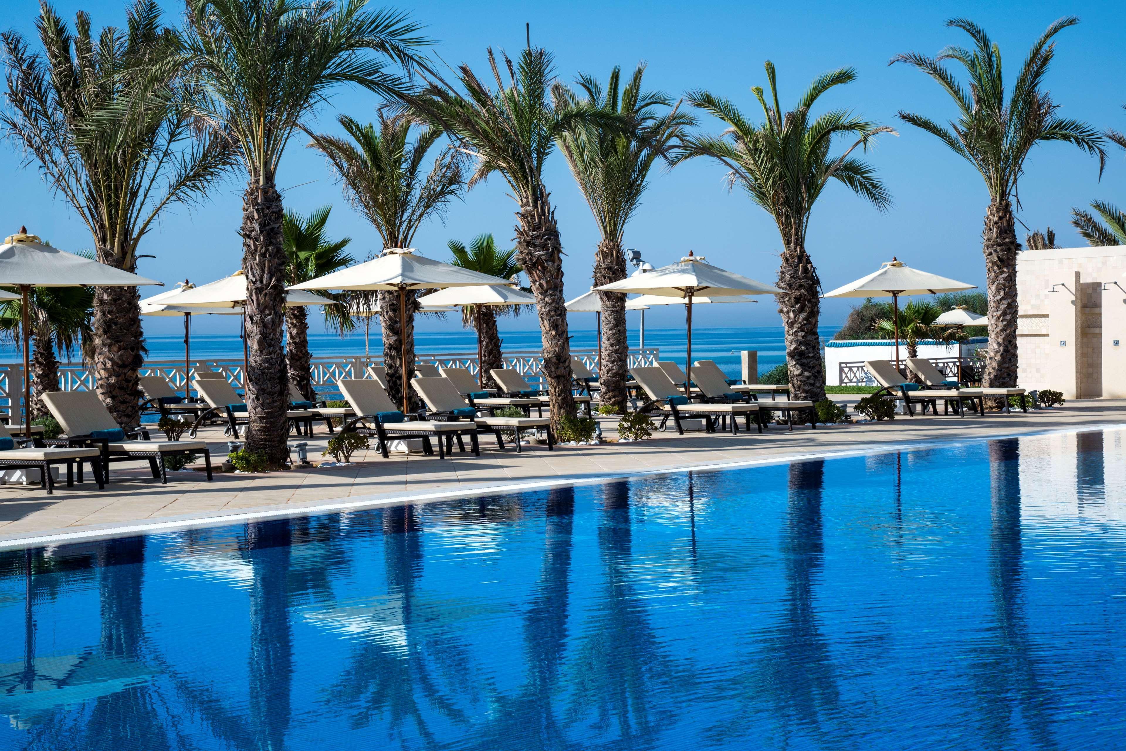 래디슨 블루 리조트 앤 탈라소 함마메트 외부 사진 Pool at the Grand Palladium Hotel